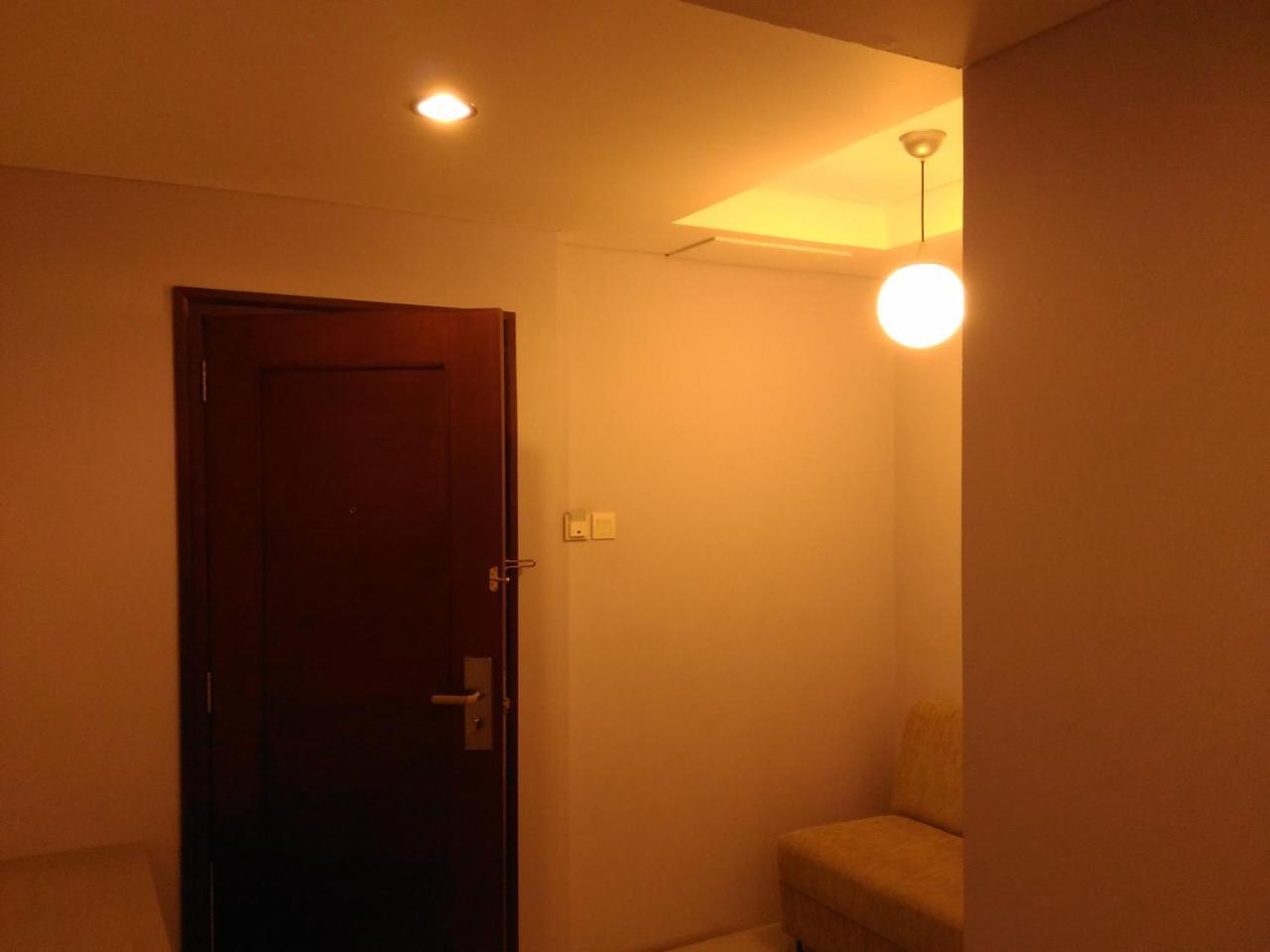 Hotel Kharisma Madiun Esterno foto